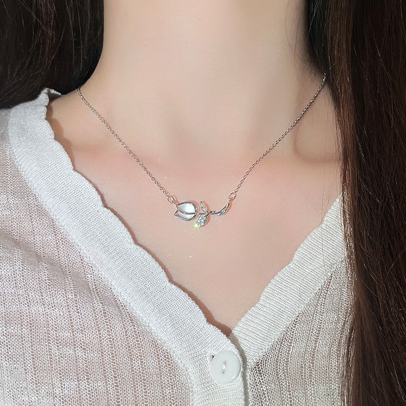 Eternal Garden Tulip Necklace
