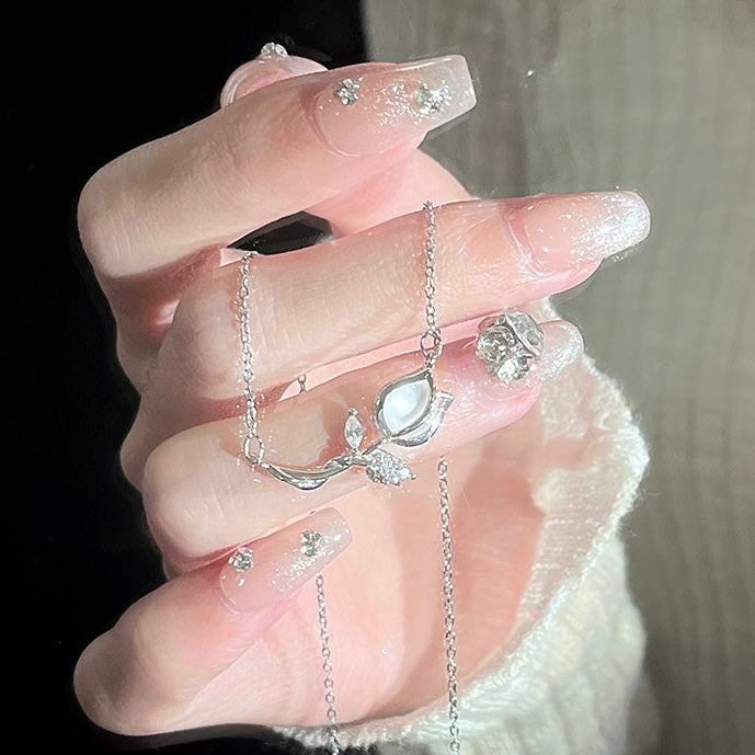 Eternal Garden Tulip Necklace