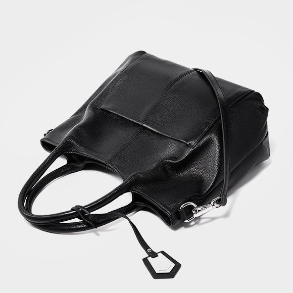 Women’s Genuine Leather Large Capacity Tote Shoulder Bag – Elegant Commuter Style
