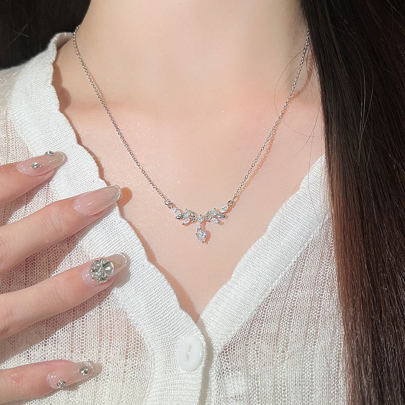 Laurel Blossom Dream Necklace