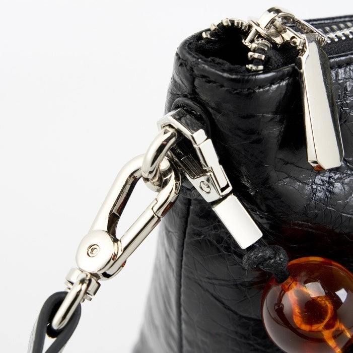 Women's Retro Waxed Genuine Leather Pleated Beaded Chain Crossbody Bag