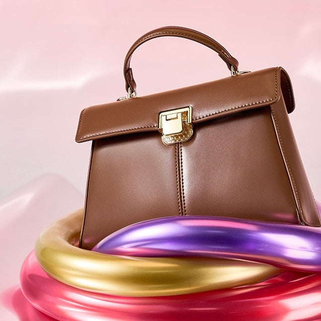 Women’s Genuine Leather Horseshoe Buckle Handbag