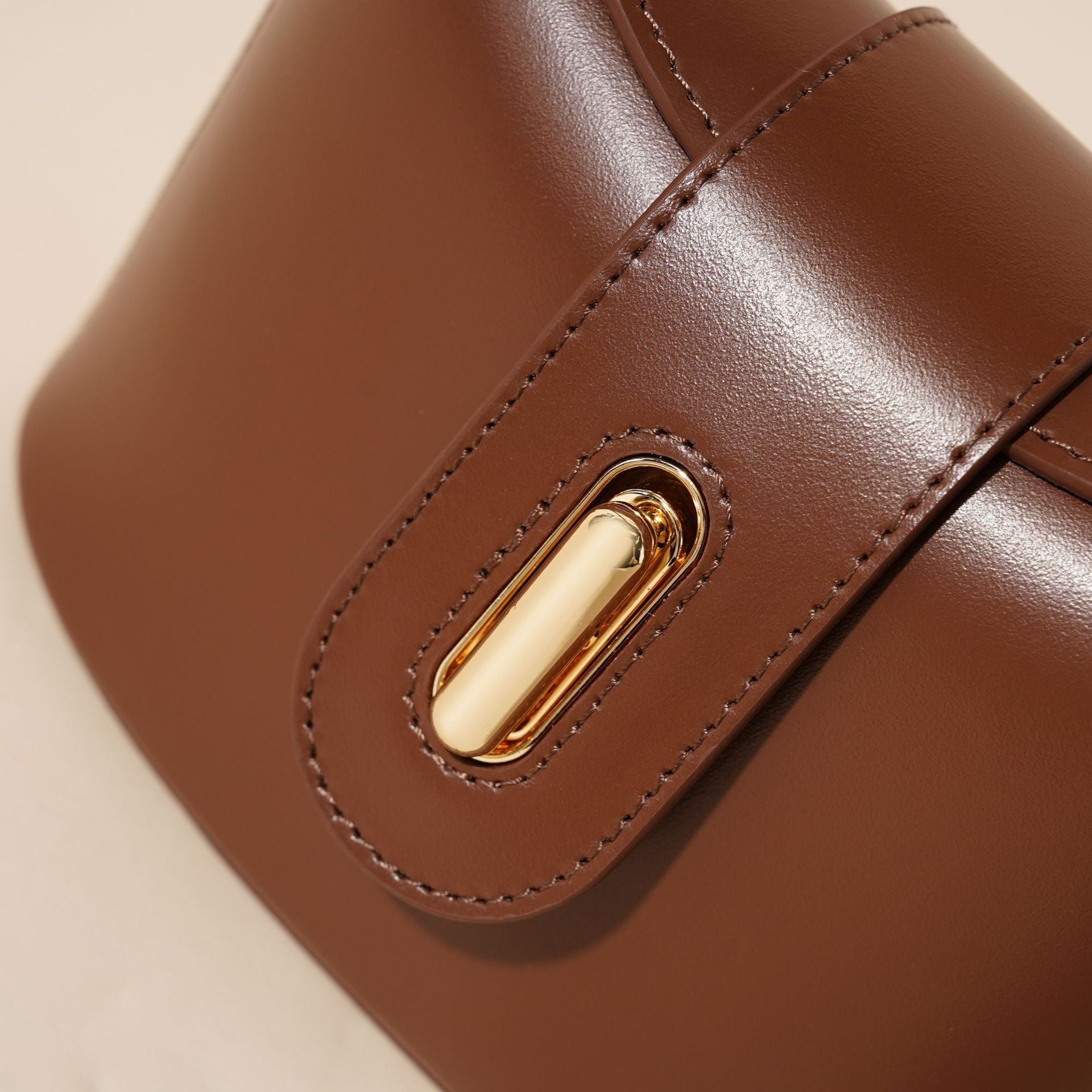 Women’s Genuine Leather Vintage Lock Top Handle Bag