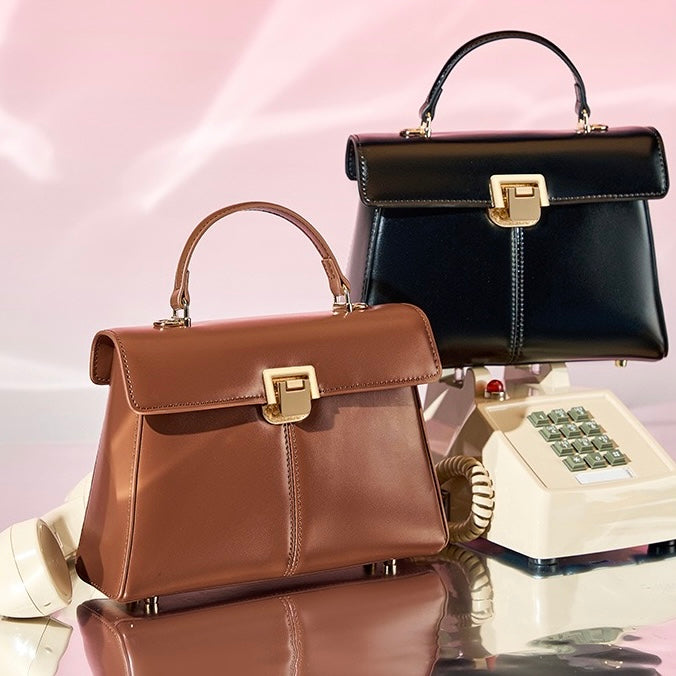 Women’s Genuine Leather Horseshoe Buckle Handbag