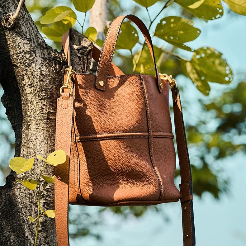 Women’s Genuine Leather Large Capacity Bucket Bag