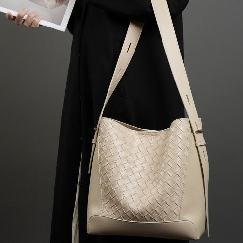 Women's Cowhide Handwoven Large Capacity Crossbody and Shoulder Bag